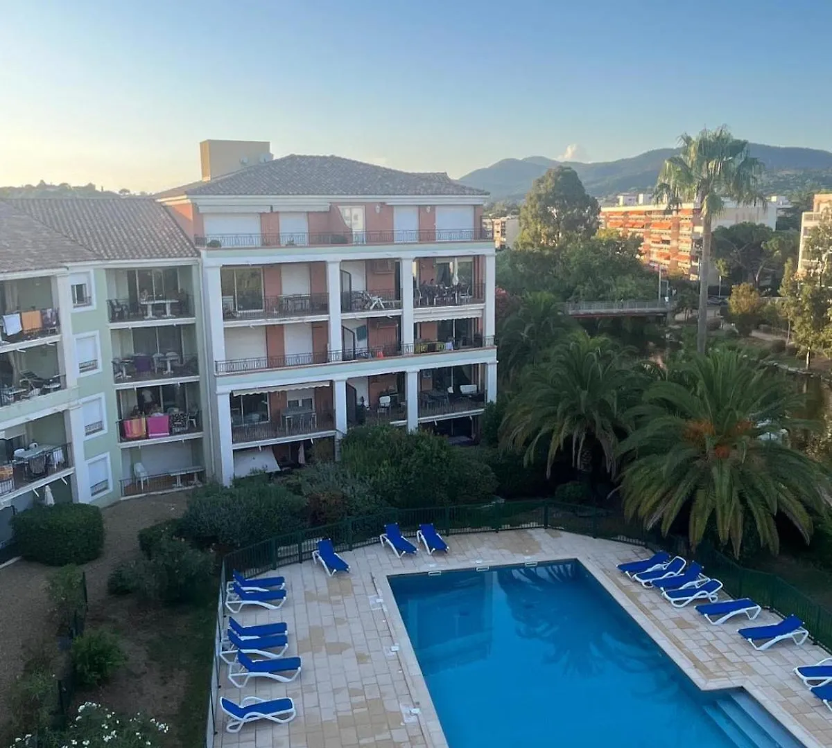 Luciano Sainte Maxime Apartment